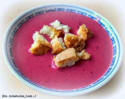 Strawberry Soup with Croutons